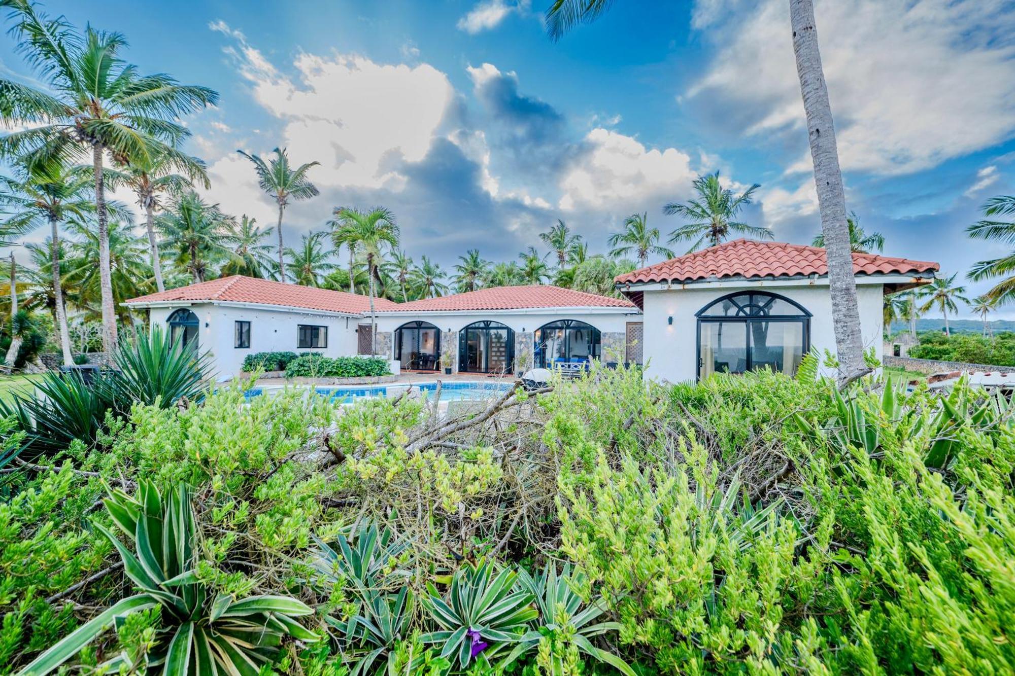 Palm House - Luxury Villa - Samana - Ocean Front Sánchez Buitenkant foto