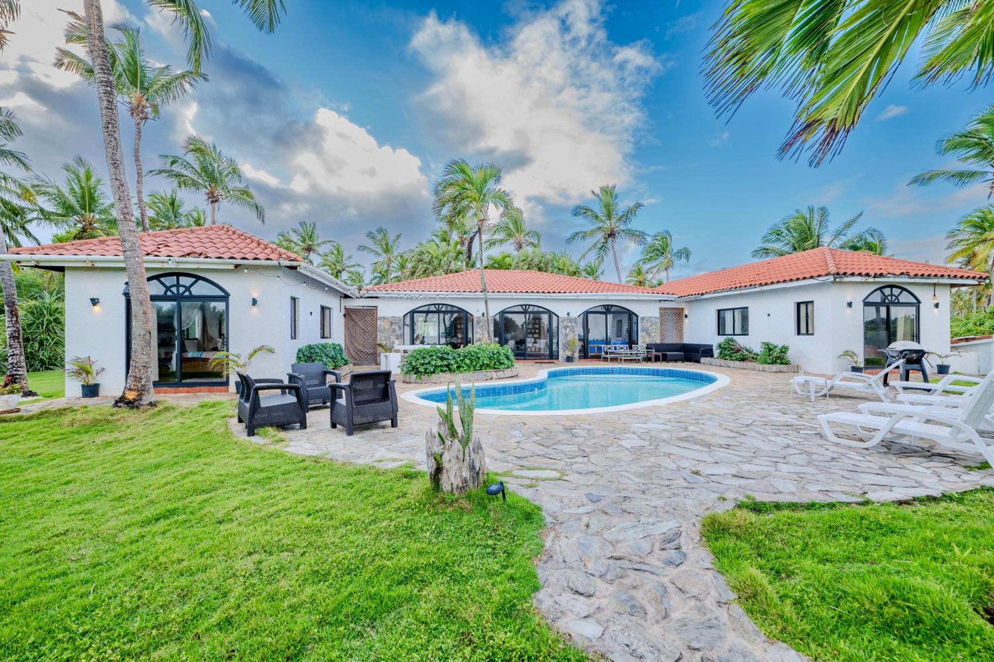 Palm House - Luxury Villa - Samana - Ocean Front Sánchez Buitenkant foto